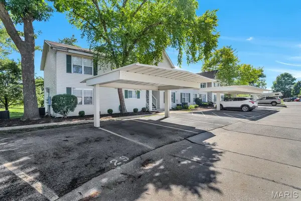 27 Sugarwood Court #1, St Peters, MO 63376