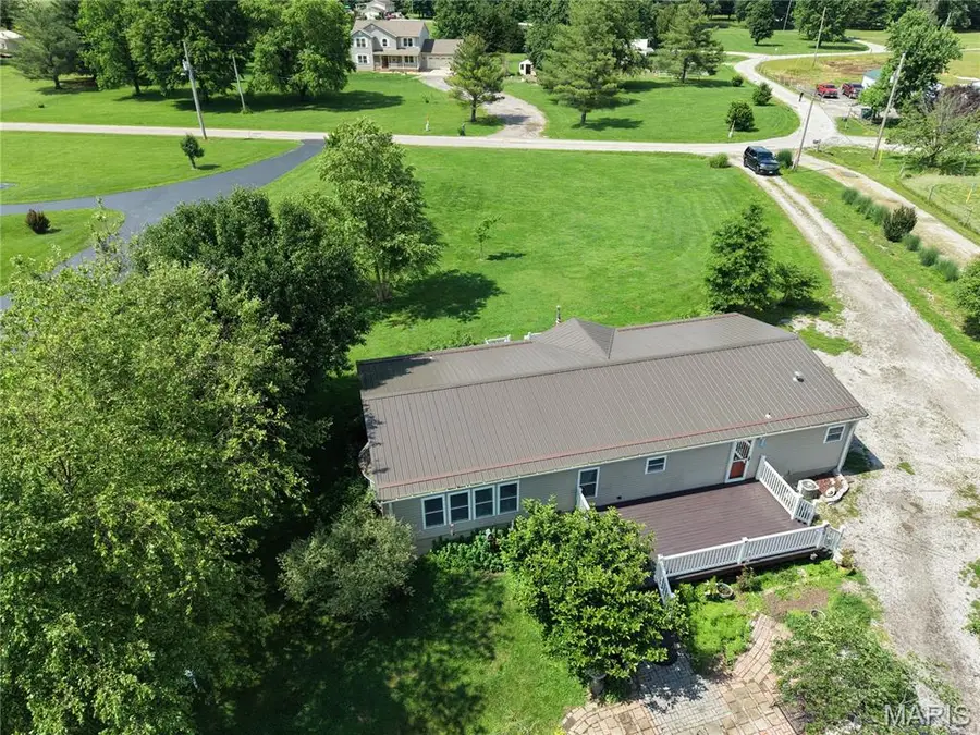 16528 Conrad Rd. Road, Brighton, IL 62012 - #3