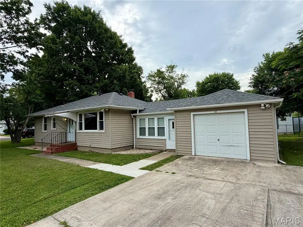 78 N Circle Drive, East Alton, IL 62024 - #1