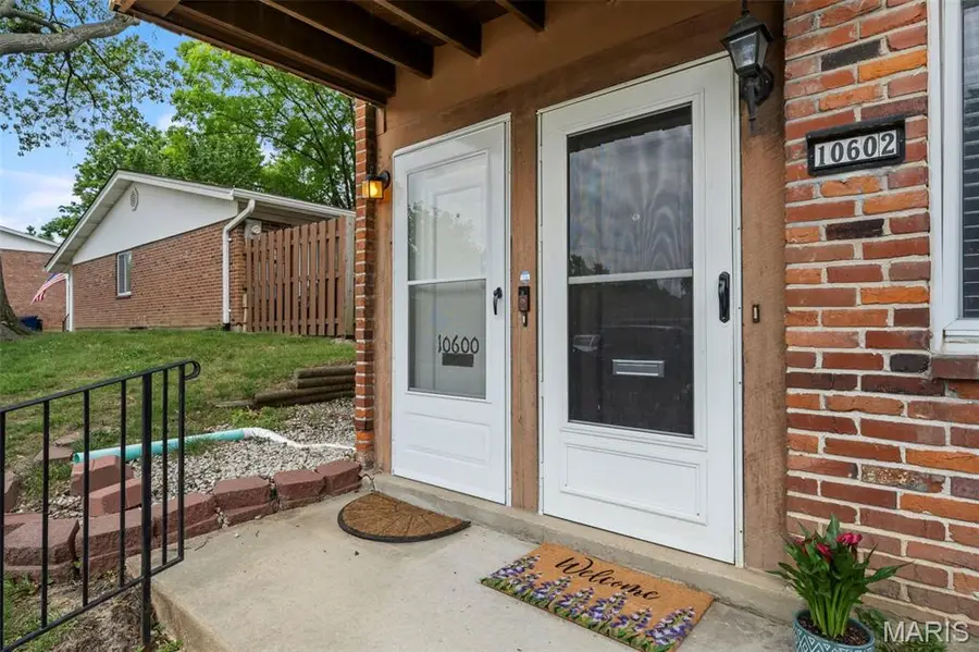 10602 Carroll Wood Way, Saint Louis, MO 63128 - #2