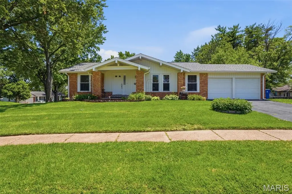 1780 Wishingwell Drive, Saint Louis, MO 63146 - #1