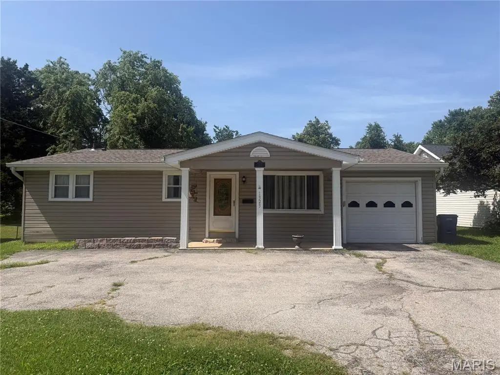 1323 W Congress Street, Pacific, MO 63069 - #1