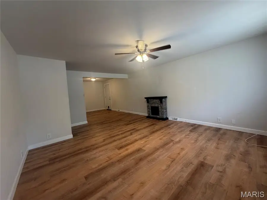 1323 W Congress Street, Pacific, MO 63069 - #3