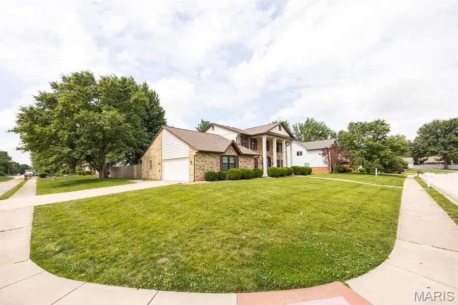 717 St Nicholas Drive, O Fallon, IL 62269 - #2