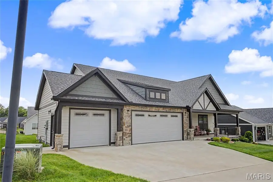 2236 Heywood Meadows, Cape Girardeau, MO 63701 - #2