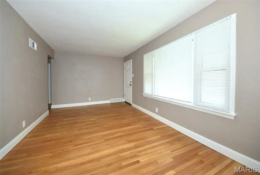 2014 Wismer Avenue, Overland, MO 63114 - #3