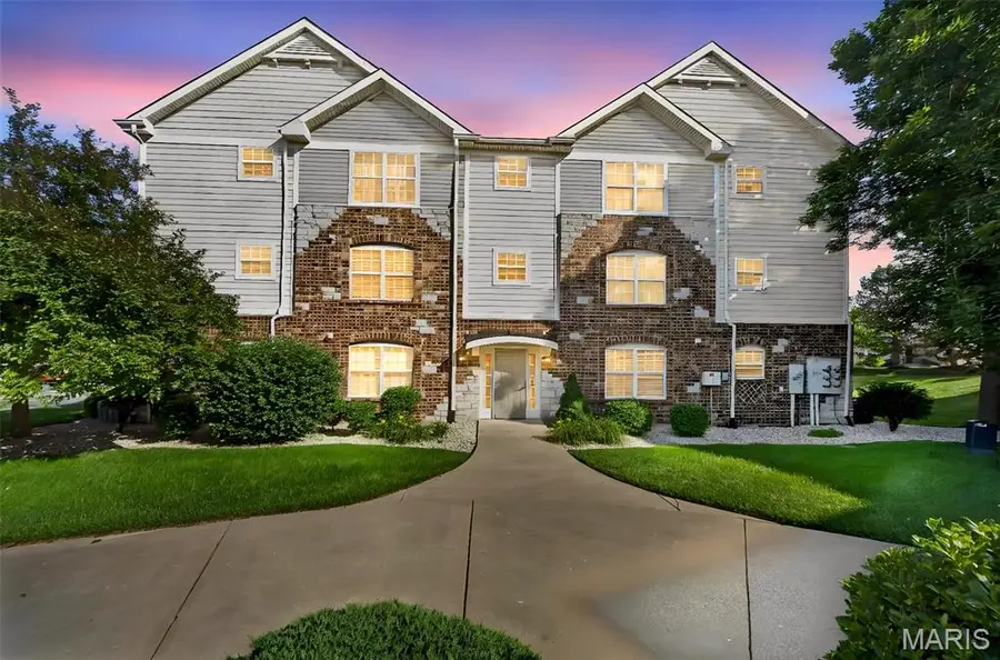 2021 Piedmont Circle #201, Saint Peters, MO 63304 - #3