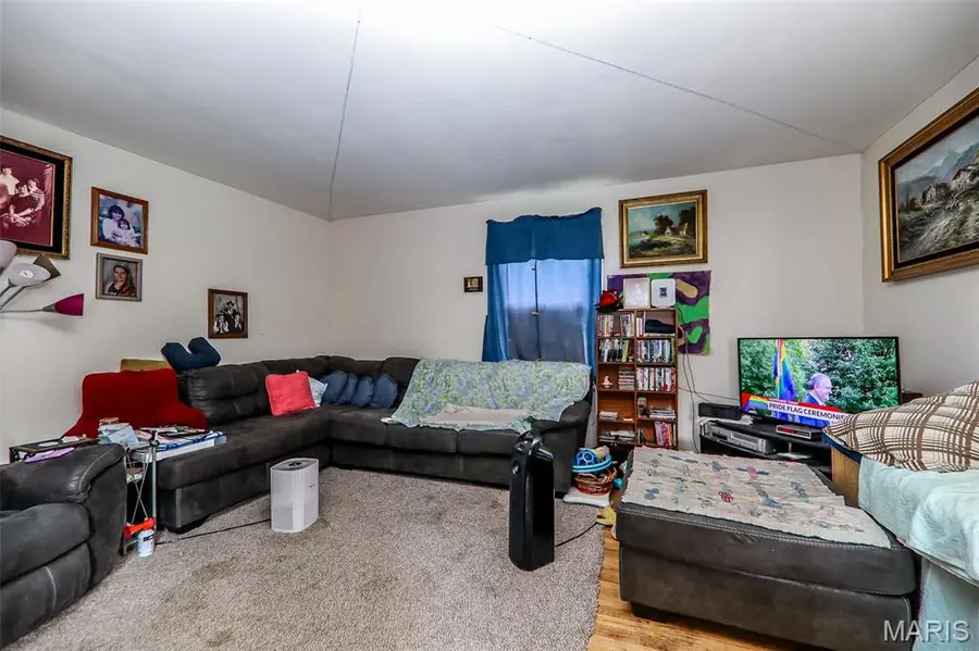 1819 N 16th Street, Swansea, IL 62226 - #2