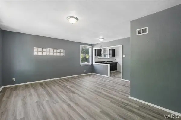 837 Wall Street, St Louis, MO 63147