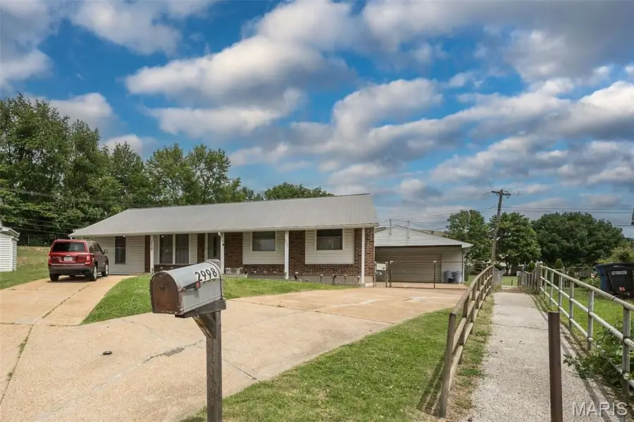 2998 Foxwood Drive, Maryland Heights, MO 63043 - #3