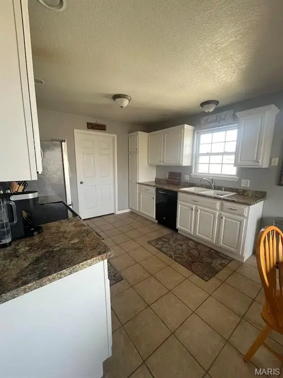 1611 Independence Drive, Jefferson City, MO 65109 - #2