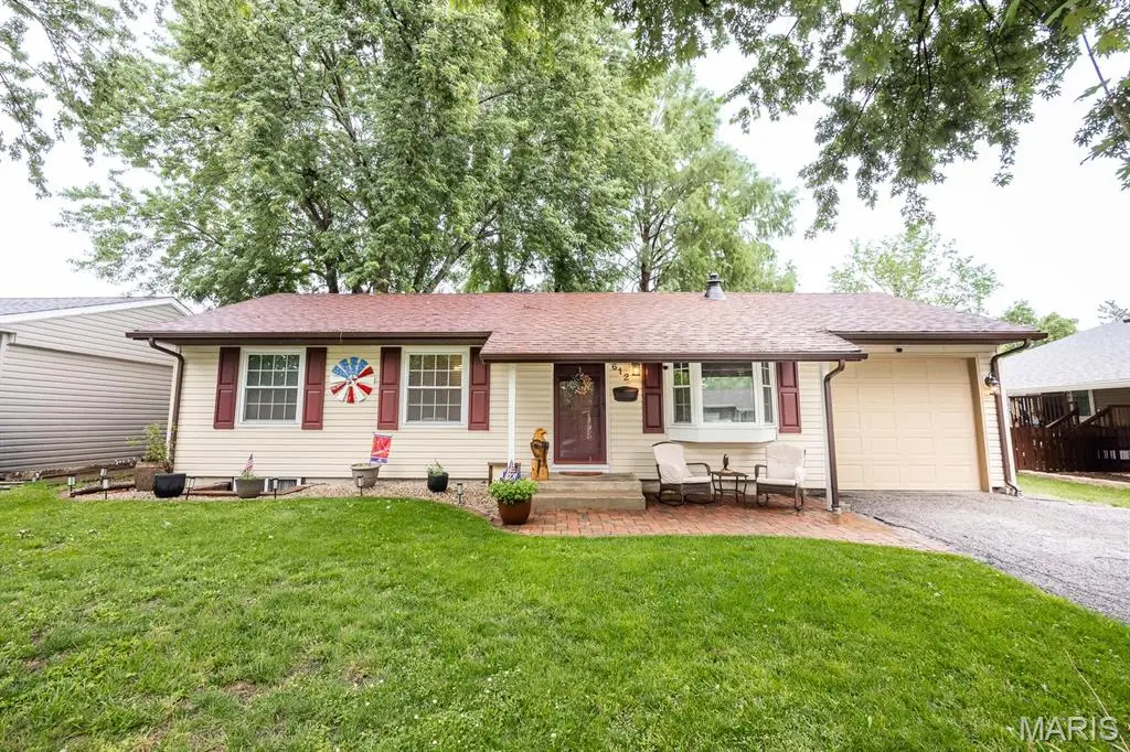 612 W Nixon Drive, Ofallon, IL 62269 - #1