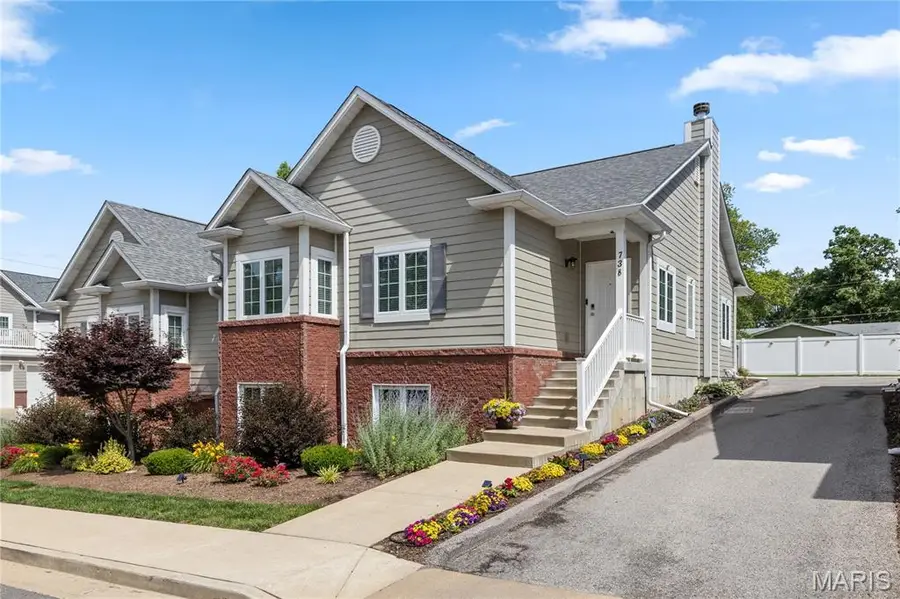 738 Windberry Court #9, Oakland, MO 63122 - #2