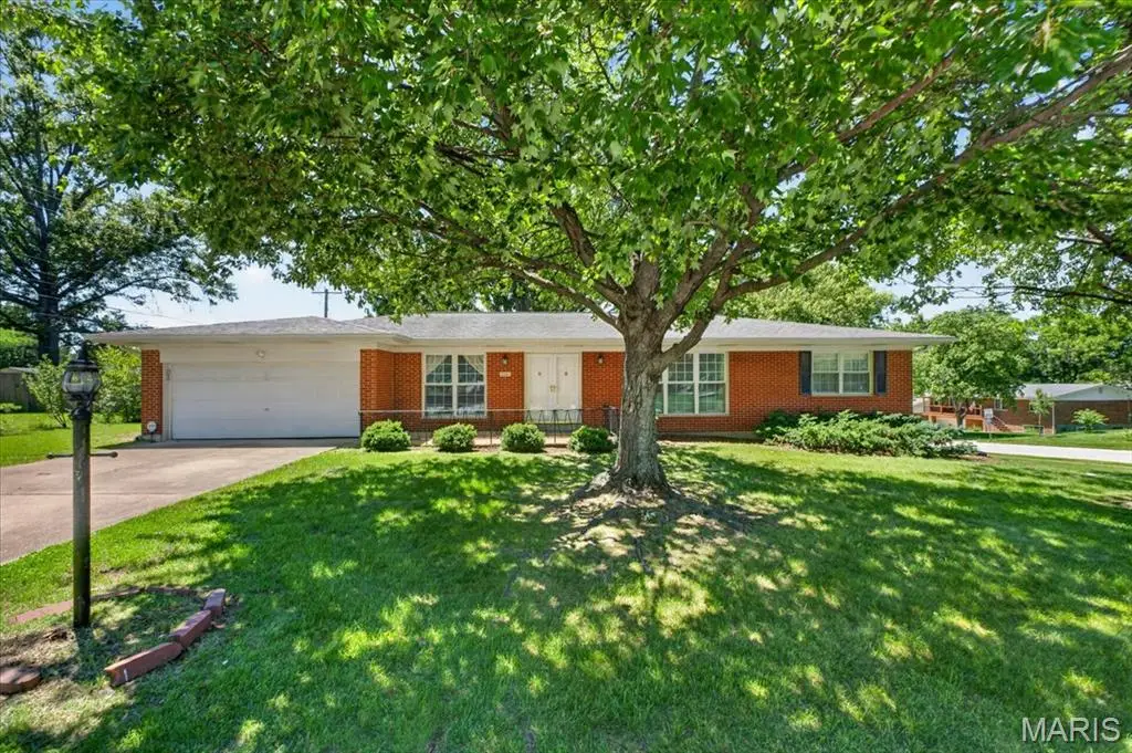 9341 Tea Rose Lane, Saint Louis, MO 63126 - #1