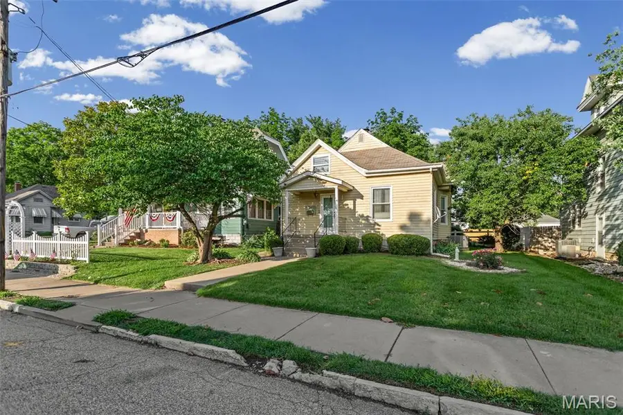 1807 State Street, Alton, IL 62002 - #3