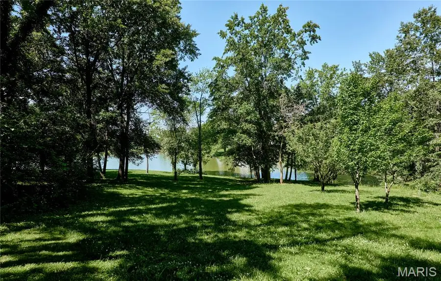 31 Great Lakes Drive, Saint Peters, MO 63376 - #3