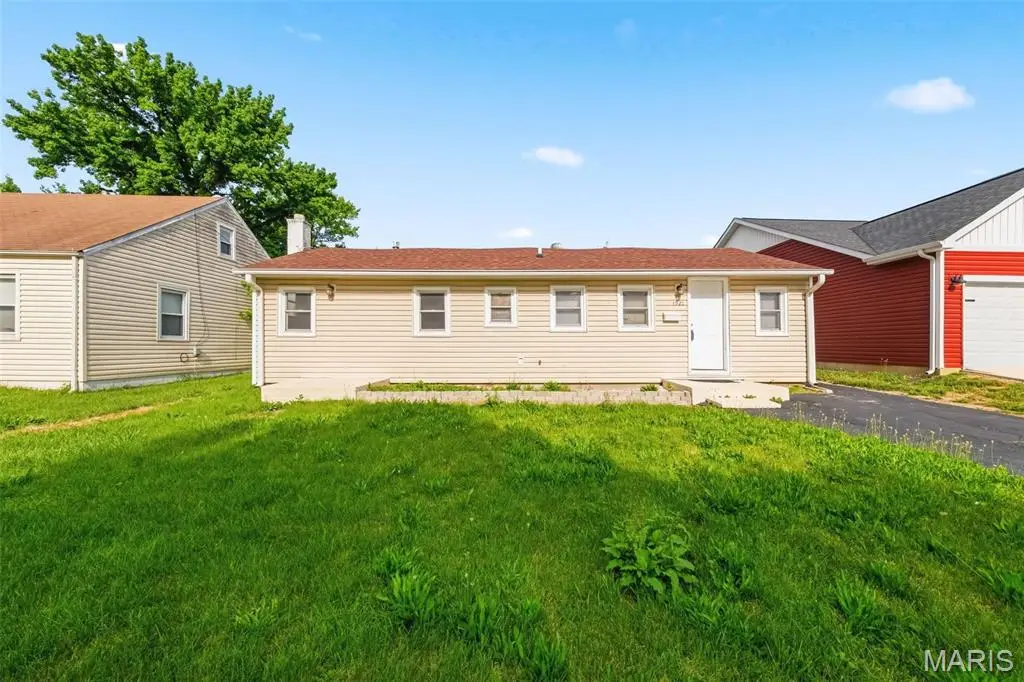 1921 Burns Avenue, Saint Louis, MO 63114 - #1