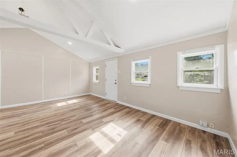 1921 Burns Avenue, Saint Louis, MO 63114 - #3