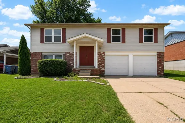 2240 Larbrook Drive, Florissant, MO 63031