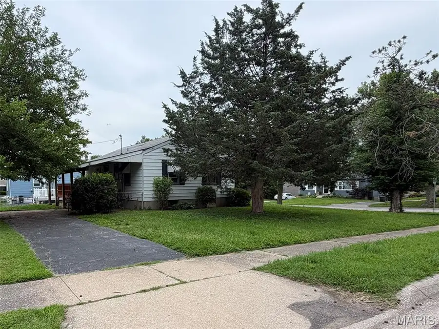 10711 Saint Henry Lane, Saint Ann, MO 63074 - #2