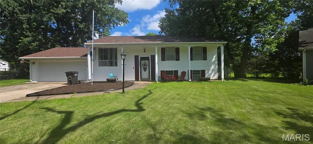 1027 W Willow, Carbondale, IL 62901 - #1