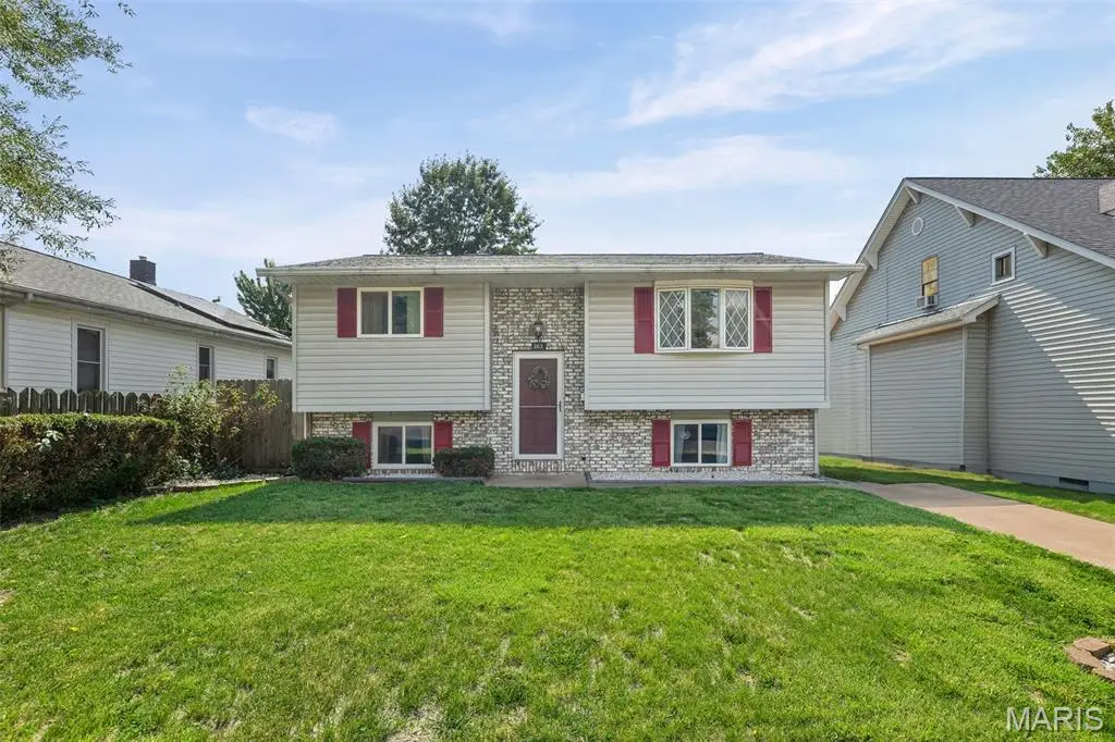 303 Bowman Avenue, East Alton, IL 62024 - #1