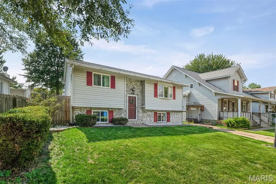 303 Bowman Avenue, East Alton, IL 62024 - #3