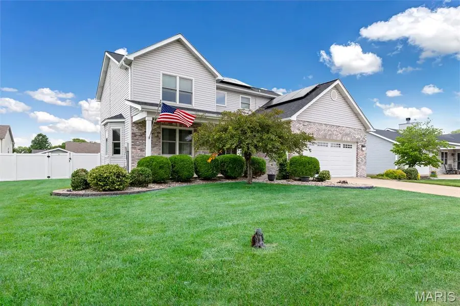 138 Emerald Way E, Granite City, IL 62040 - #2