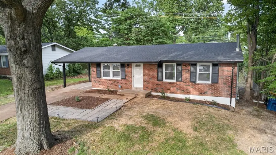 10418 Quaker Dr, Dellwood, MO 63136 - #3