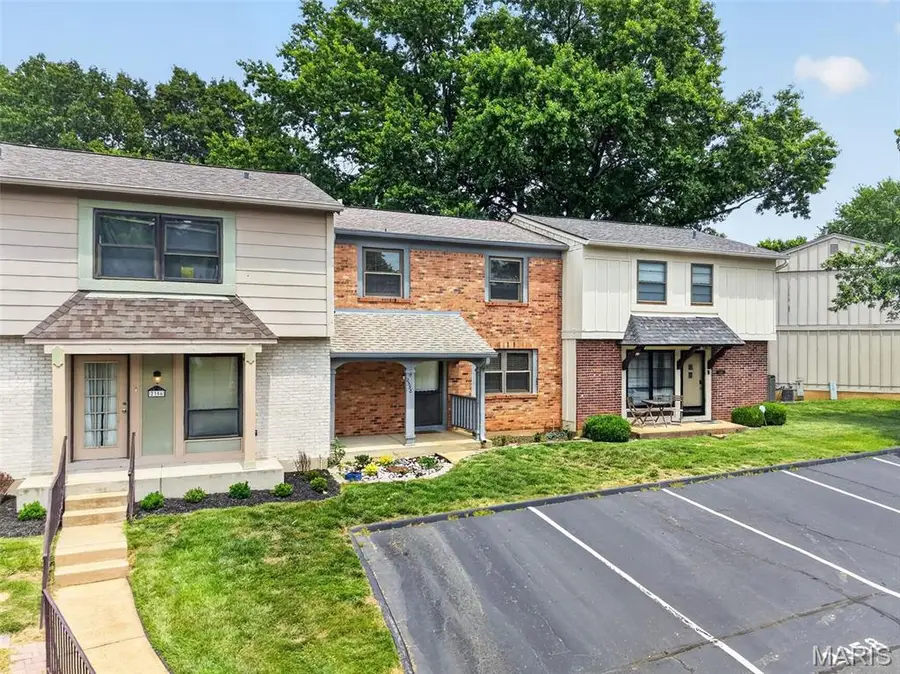 2358 Hidden Meadow Lane, Ballwin, MO 63021 - #3