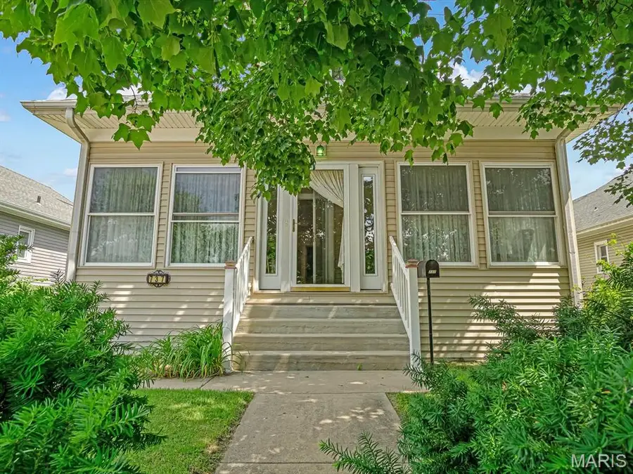 737 Madison Avenue, Wood River, IL 62095 - #2
