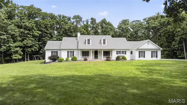 2 Woodridge Drive, Defiance, MO 63341