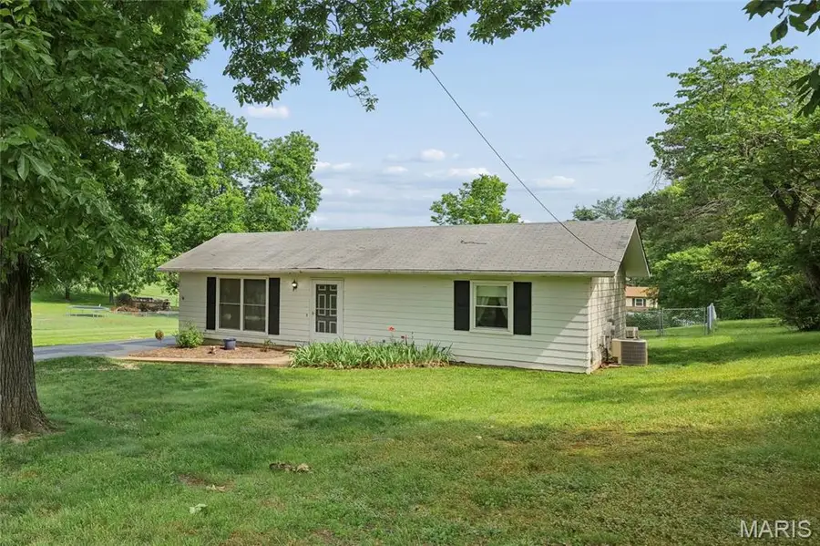 118 Wallach Drive, Murphy, MO 63026 - #2