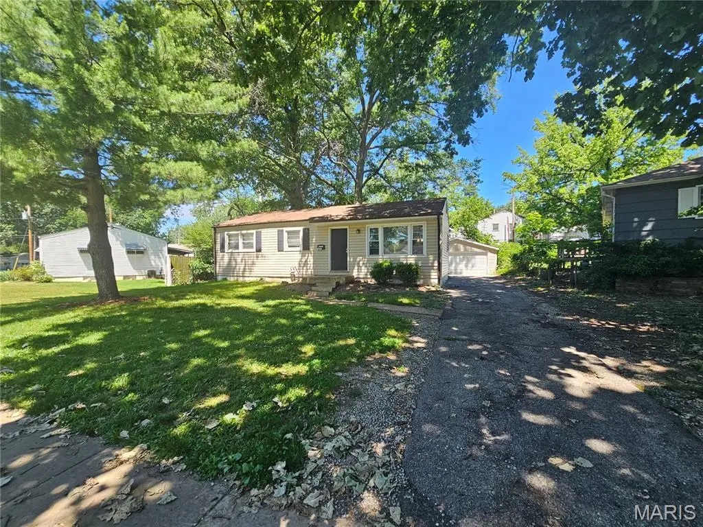 1037 Forestwood Drive, Saint Louis, MO 63135 - #1