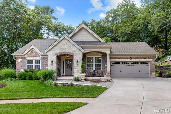 884 Village Brook Court, Ballwin, MO 63021