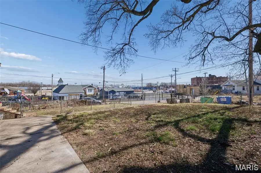 816 Mclaran Avenue, Saint Louis, MO 63147 - #2