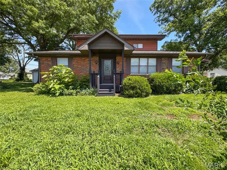 510 Highland Street, New Athens, IL 62264 - #3