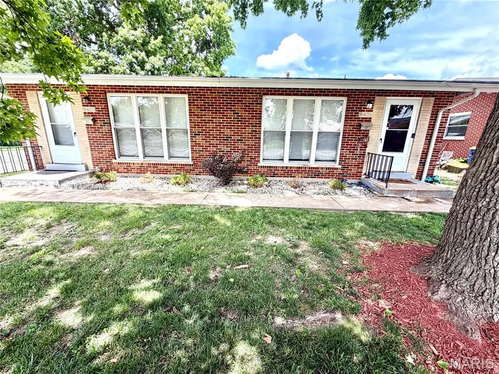 9421 Stansberry Avenue, Saint Louis, MO 63134 - #1
