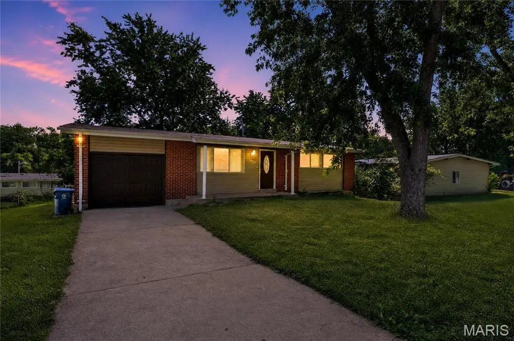 10226 Green Valley Drive, Saint Louis, MO 63136 - #1