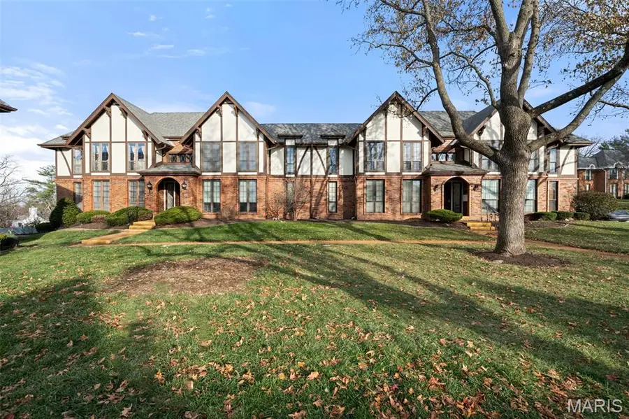 917 Claytonbrook Drive #3, Ballwin, MO 63011 - #2