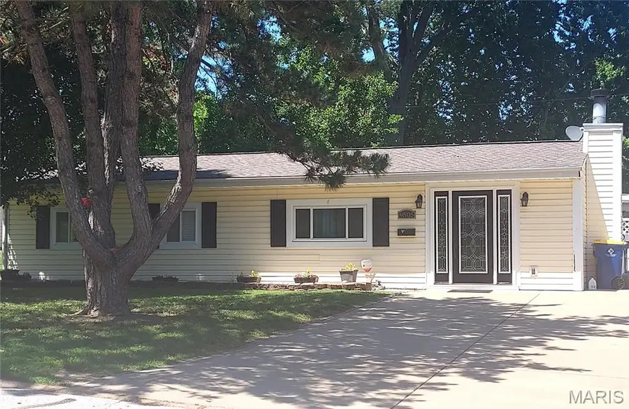 9505 Margo Ann Lane, Saint Louis, MO 63134 - #2