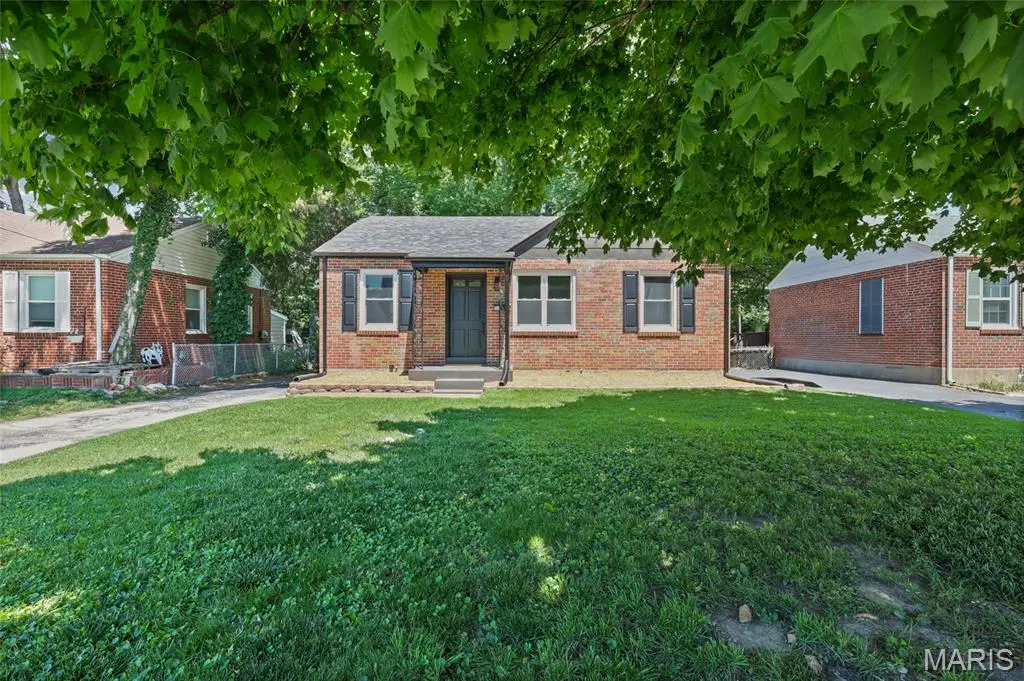 580 S New Florissant Road, Florissant, MO 63031 - #1