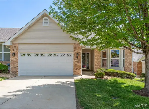 6 Country Bluff Court #24C, St Charles, MO 63301