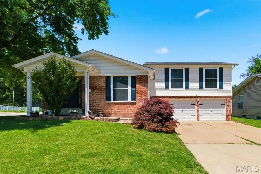 35 Julie Lane, Saint Peters, MO 63376 - #2