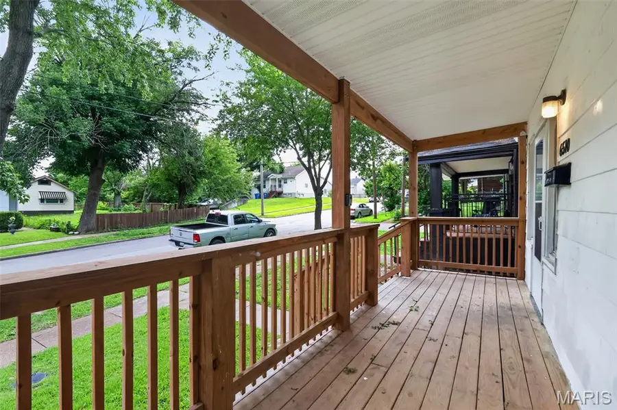 6510 Julian Avenue, Saint Louis, MO 63133 - #2