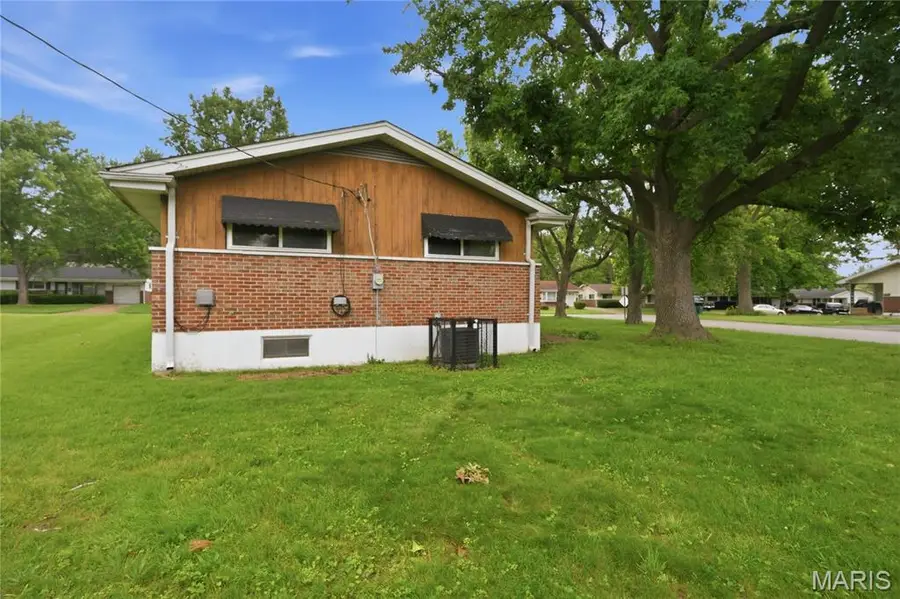 9731 Lanier Drive, Saint Louis, MO 63136 - #3