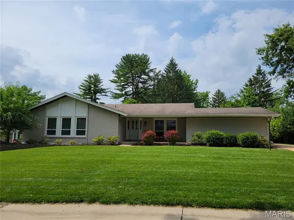 133 Glen Cove Drive, Chesterfield, MO 63017