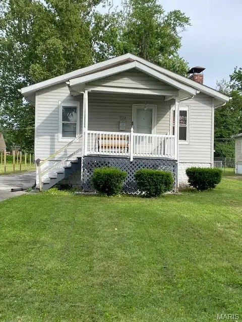 724 N 83rd Street, East St Louis, IL 62203