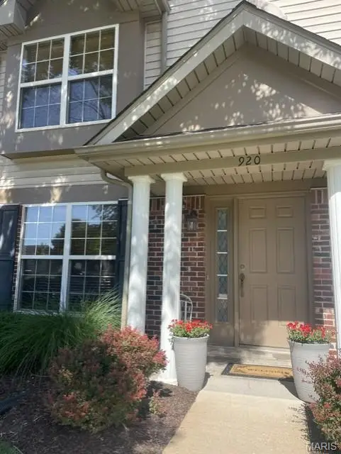920 Carpathian Drive, Lake St Louis, MO 63367