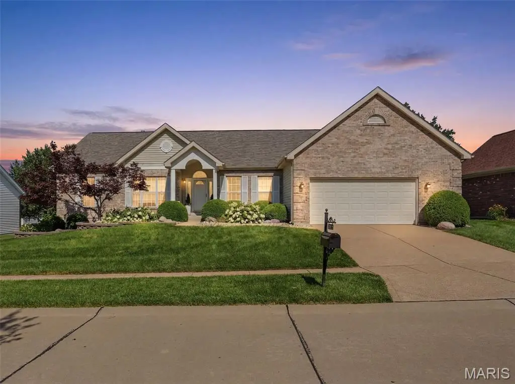 6632 Towne Woods Drive, Saint Louis, MO 63129 - #1